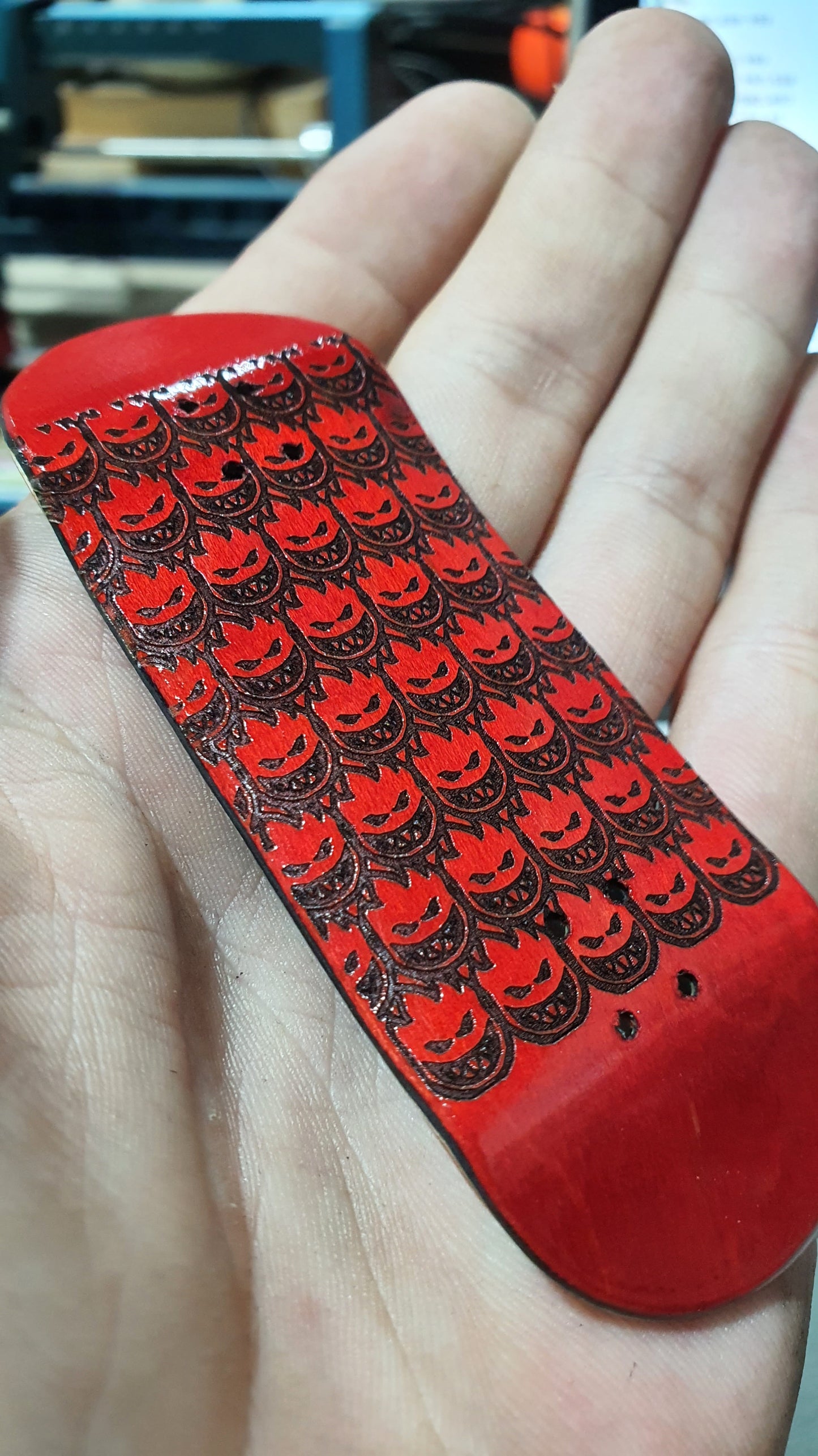 Fire Army 5-ply Canadian Maple Fingerboard  multi dyed veneers. 32mmx98mm Popsicle shape with medium kicks and concave.