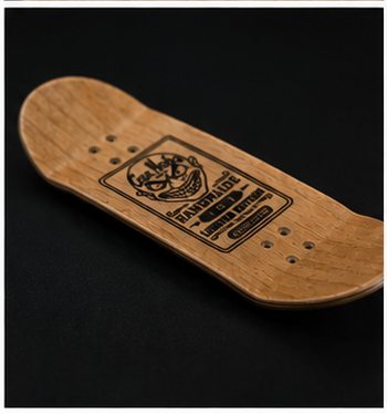Cosa Nostra Handmade 34mm "Screaming Skulls" Fingerboard