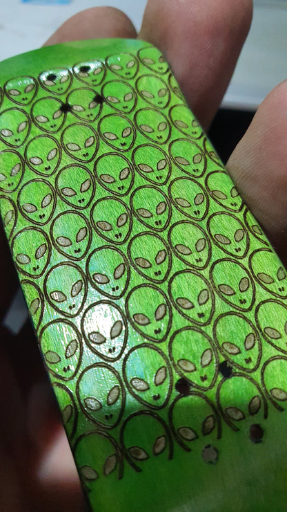 Alien Army 5-ply Canadian Maple Fingerboard 32mmx98mm Popsicle shape with multi coloured plies