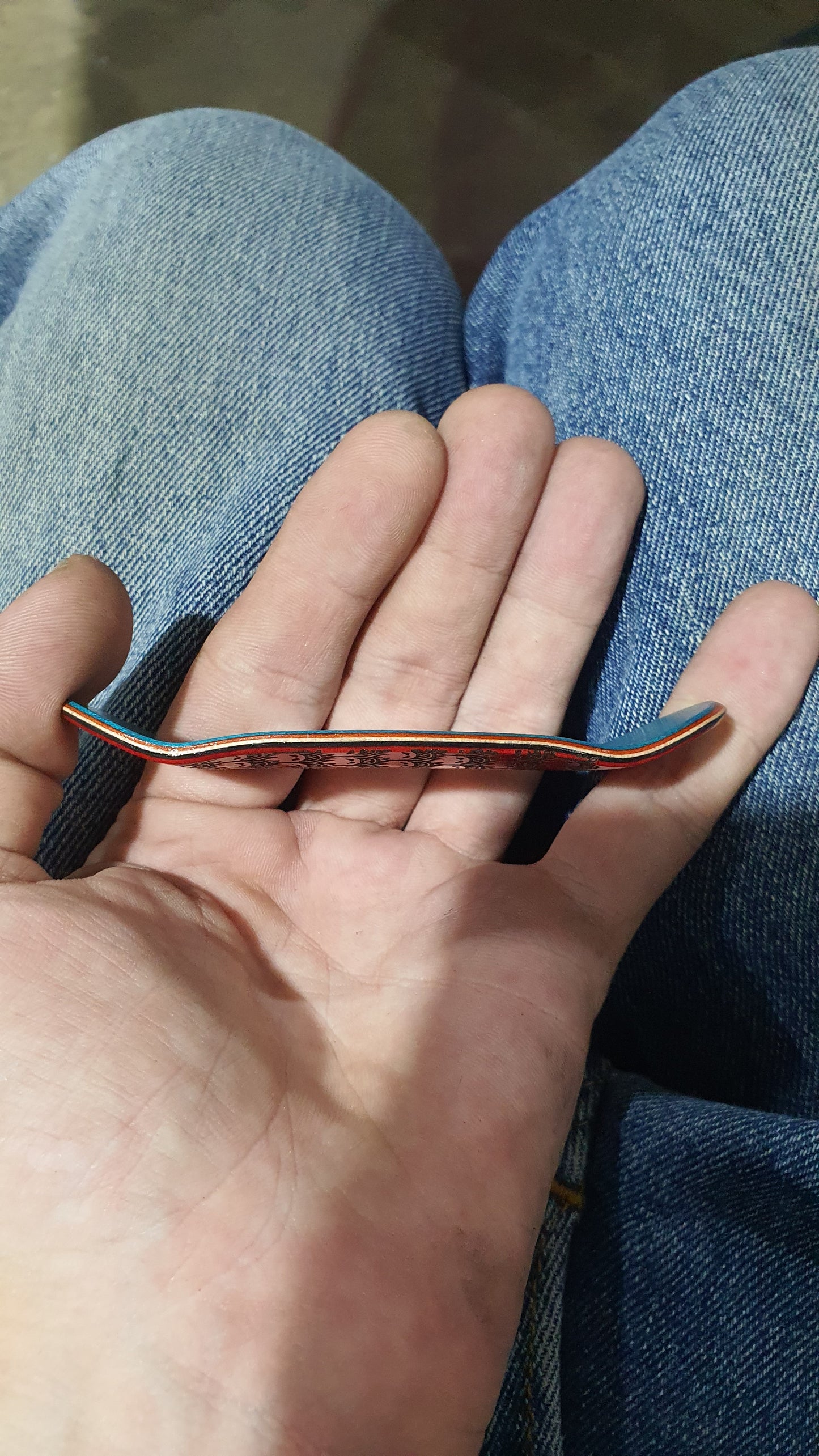 Fire Army 5-ply Canadian Maple Fingerboard  multi dyed veneers. 32mmx98mm Popsicle shape with medium kicks and concave.