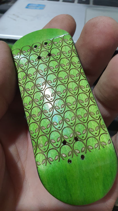 Alien Army 5-ply Canadian Maple Fingerboard 32mmx98mm Popsicle shape with multi coloured plies