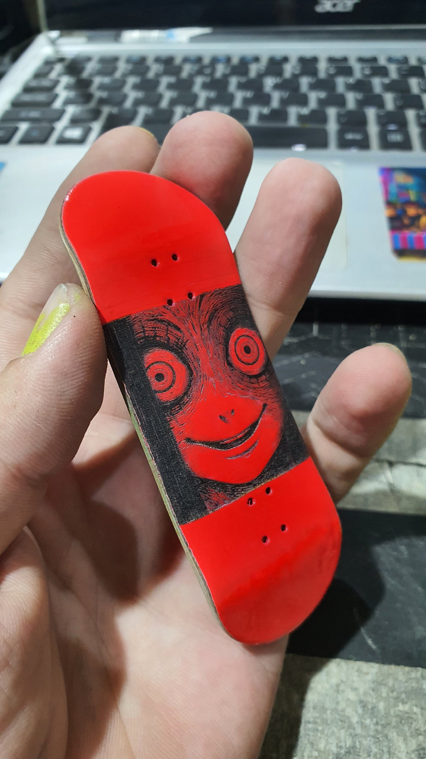 Saigon Skateboards 5-ply Canadian Maple Fingerboard 32mmx98mm Popsicle "Face"