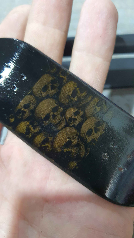 Skulls Fingerboard Deck - Elevate Your Skills with Saigon Skateboards