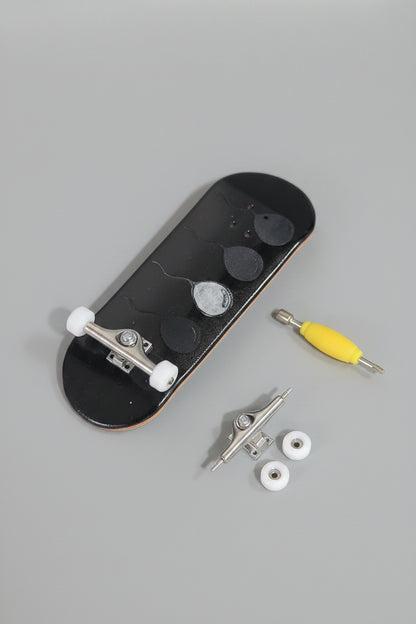 5 ply Maple Fingerboard - The Odd one Out - Popsicle - Medium - 32/34mm * 100mm