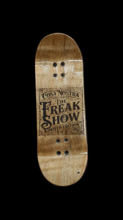 Cosa Nostra "Man in the moon" Professional 32mm Fingerboard Deck