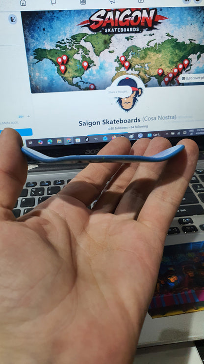 Saigon Skateshop 5-ply Canadian Maple Fingerboard 33mmx97mm Popsicle Shape "Cat in the sun"
