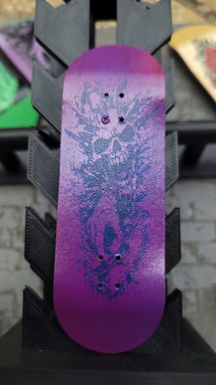 Creepy Hand and Monstrous Chase Fingerboard - Posicle - 32mm/34mm * 100mm- Medium steep